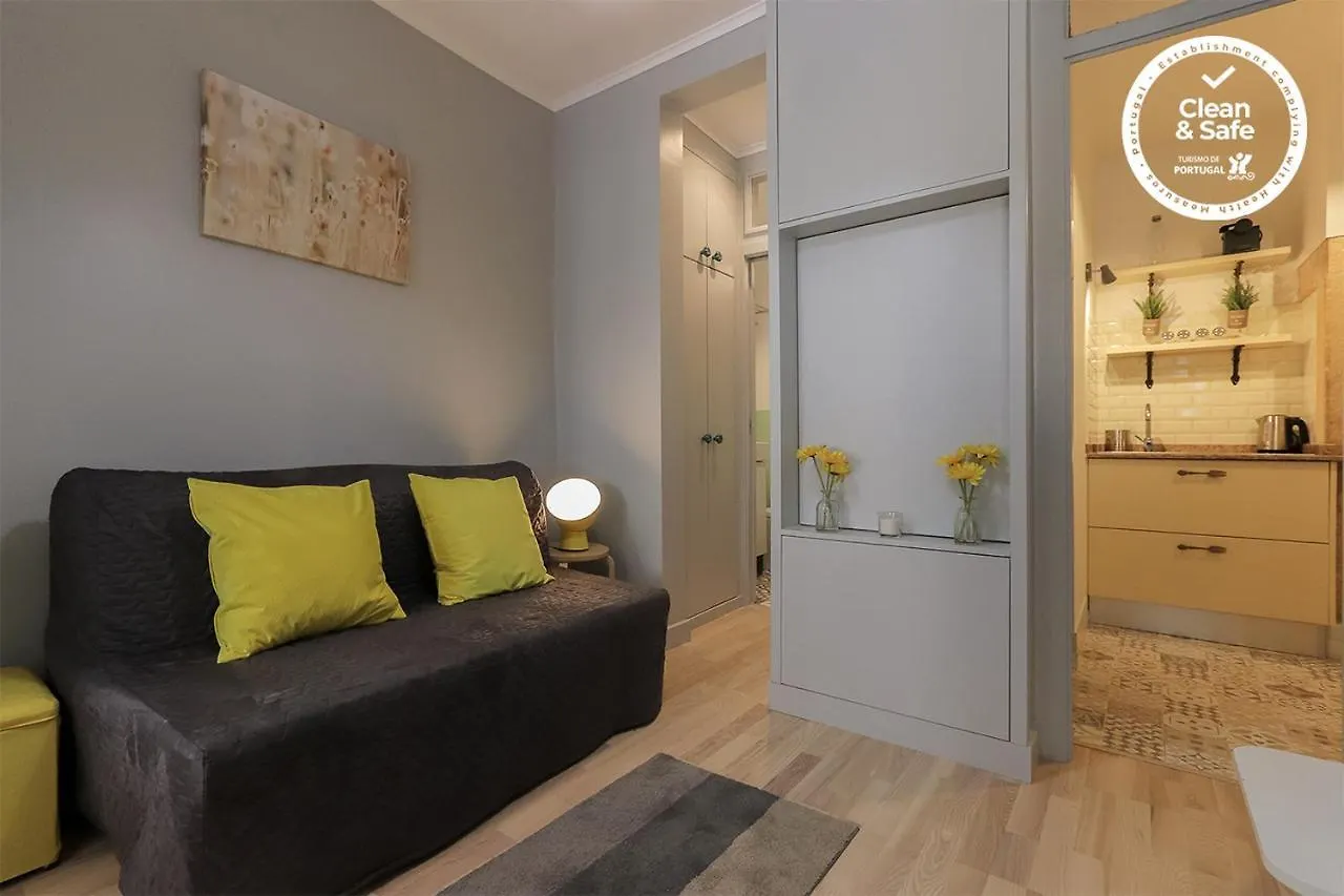Cosy Liberdade By Homing Daire Lisboa